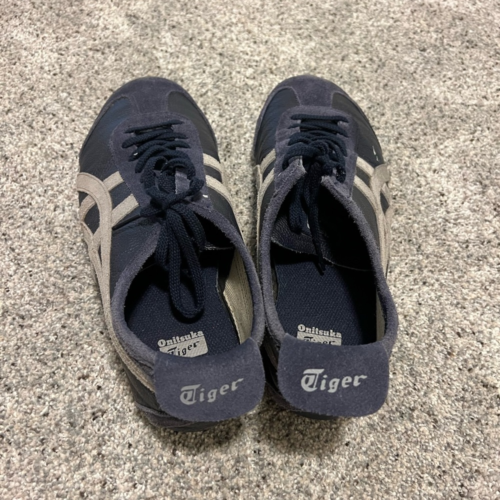Tiger by ASICS shoes. Like new. See description
